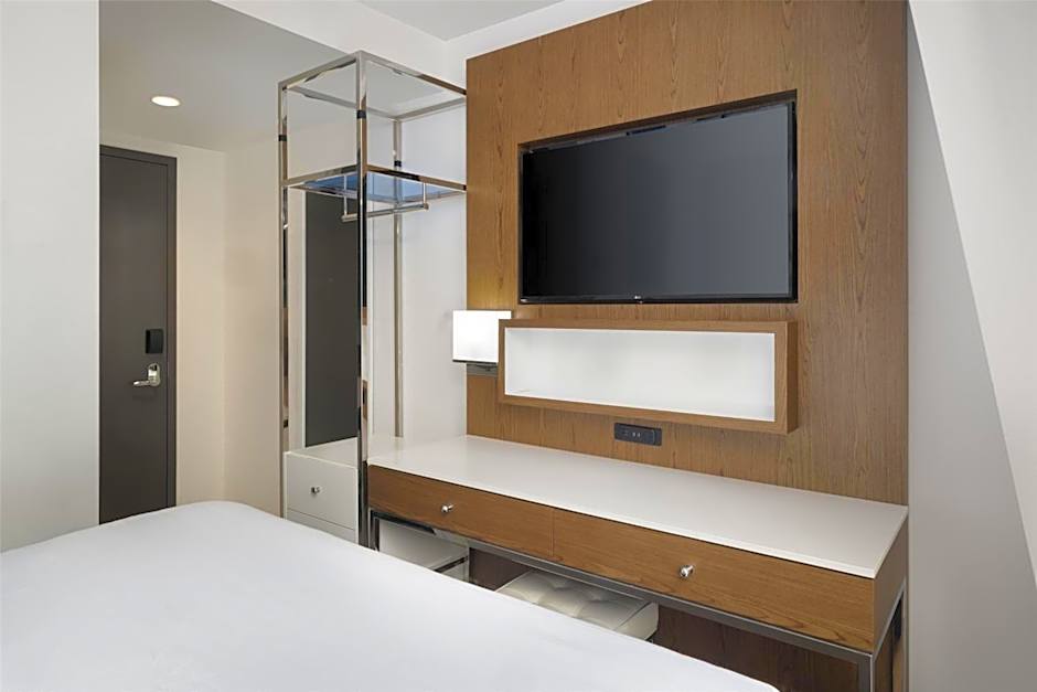 Best Western Premier Empire State Hotel