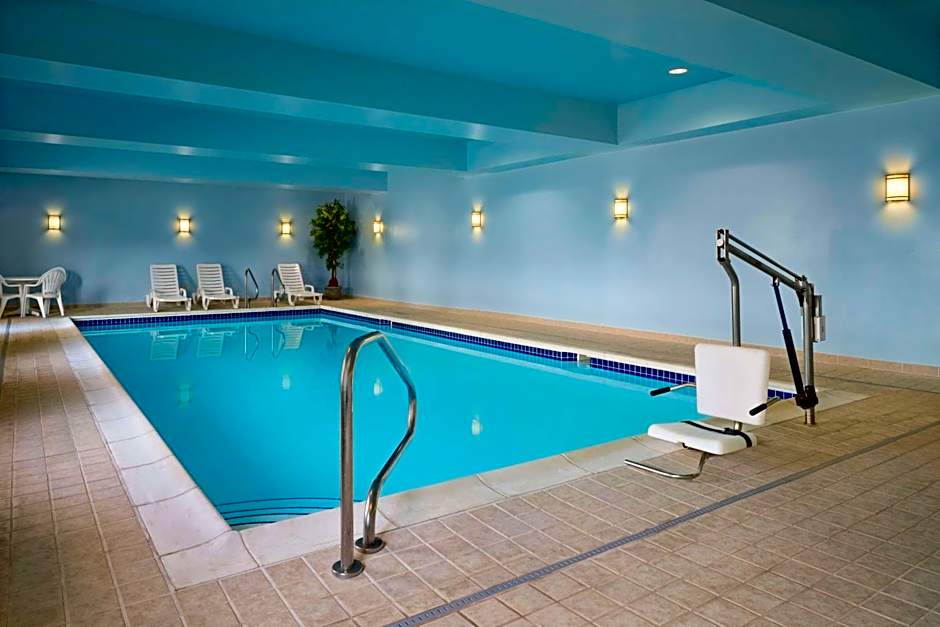 Hampton Inn By Hilton Belle Vernon