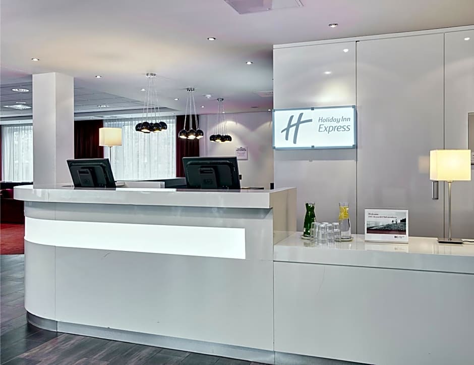 Holiday Inn Express Amsterdam - Schiphol By IHG