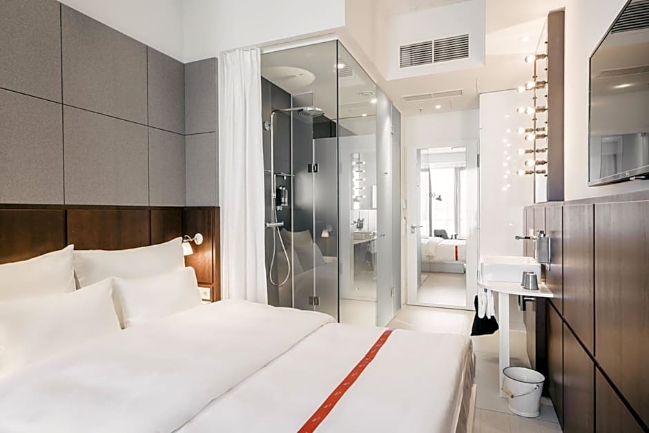Ruby Lilly Hotel Munich
