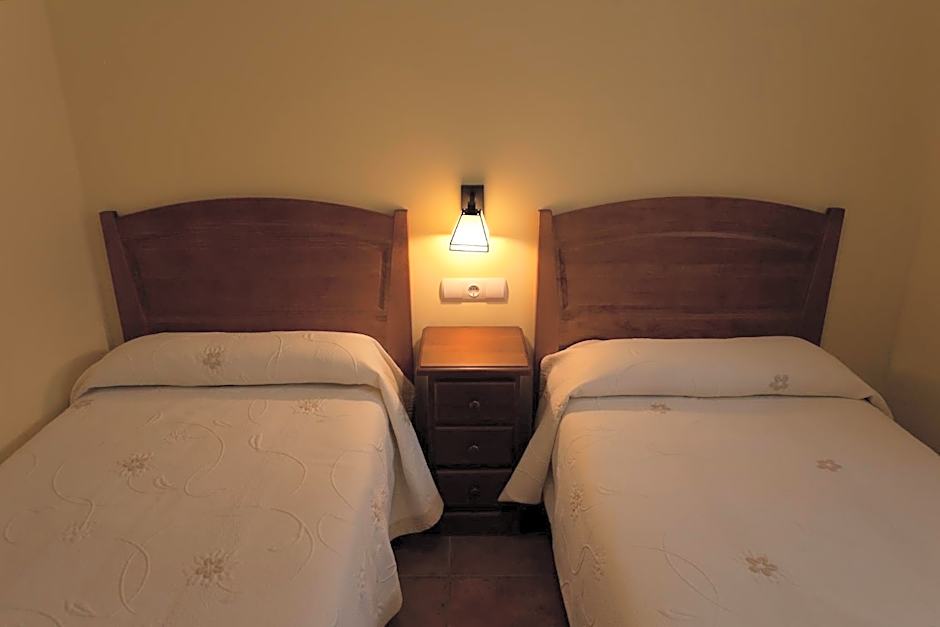 Complejo Turístico Bielsa Hotel y camping