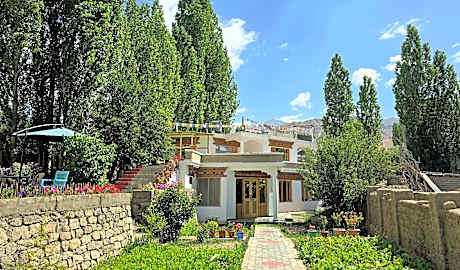Glacier View Guest House