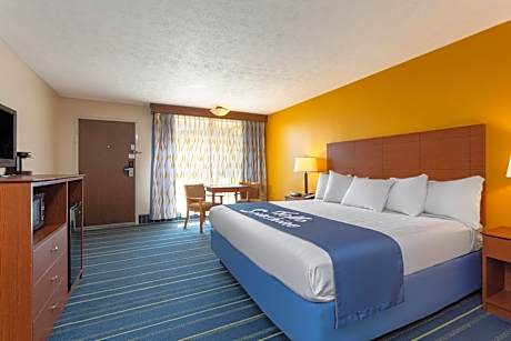 King Room - Non-Smoking