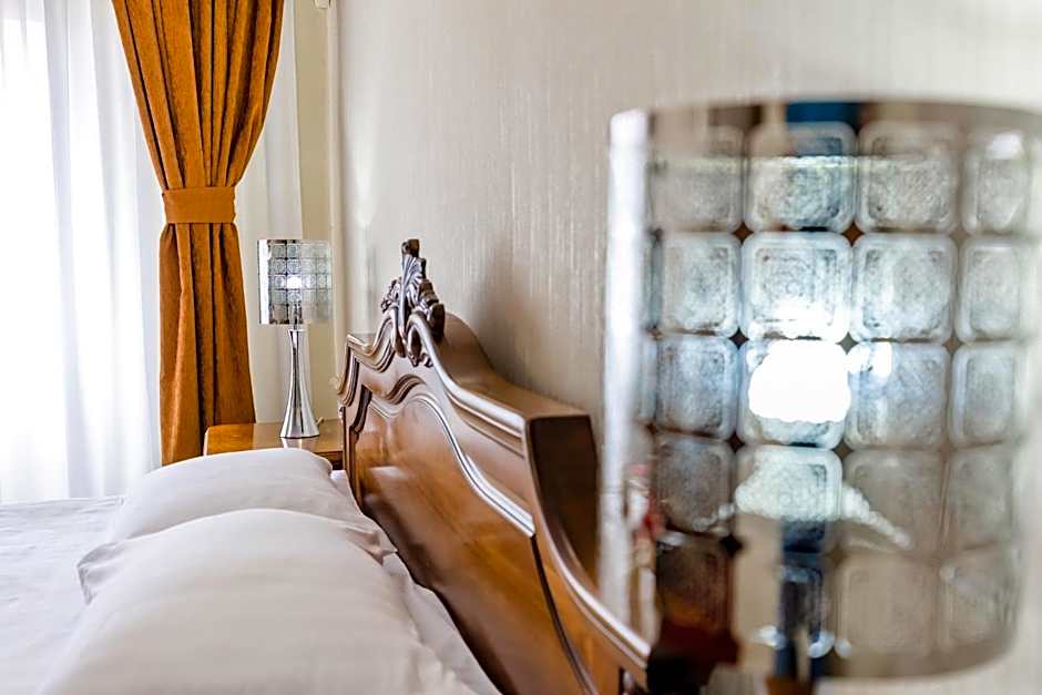 Hotel Capitol