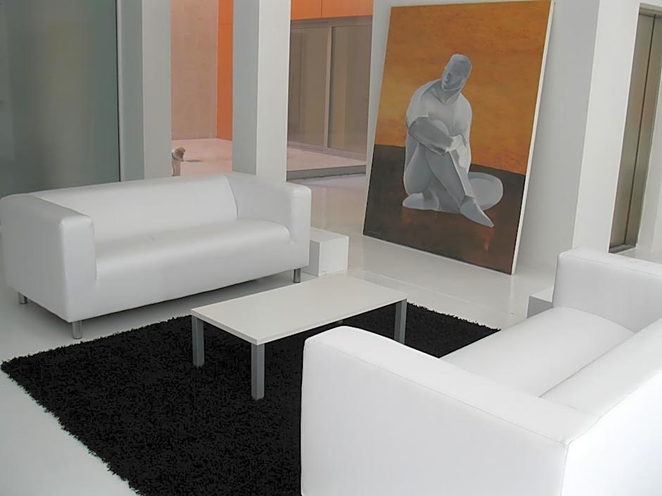 Family Hotel The Body