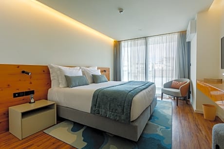 superior one bedroom apartment single