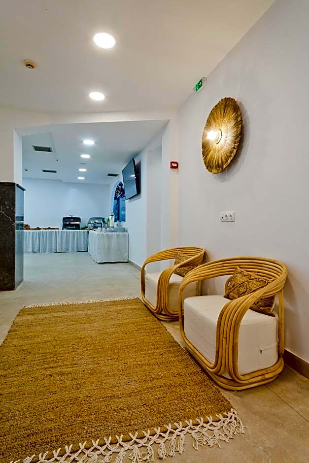 Diana Art Boutique Hotel