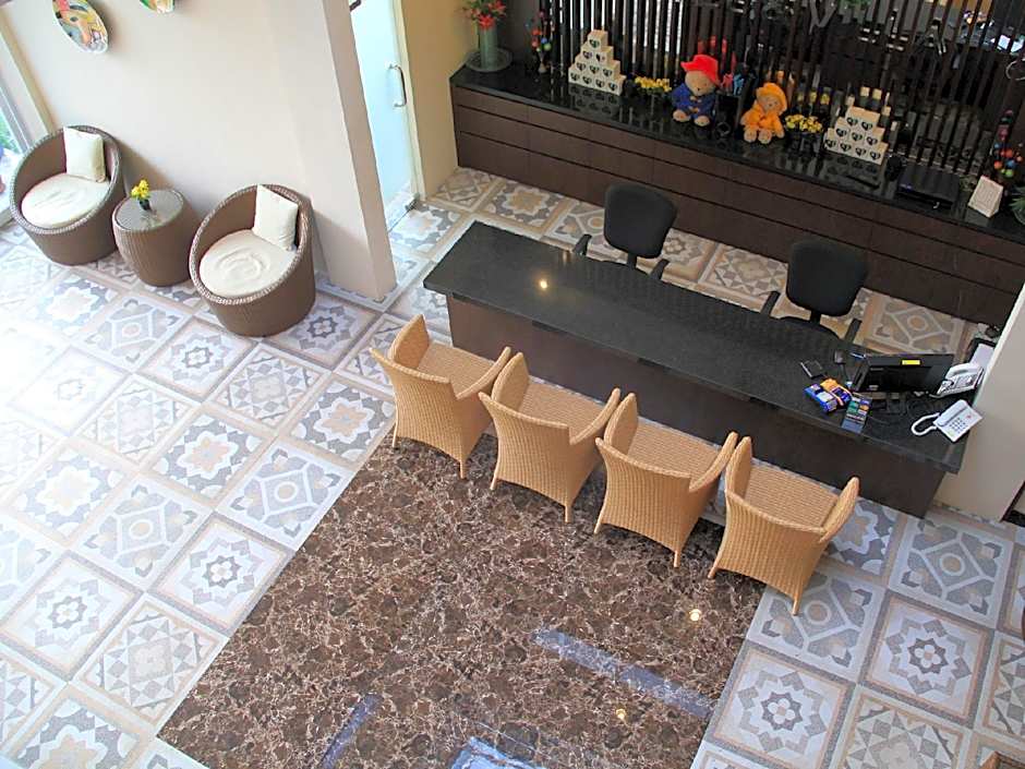 CLV Hotel and Villa