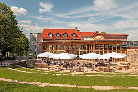 Hotel Brunnenhaus Schloss Landau