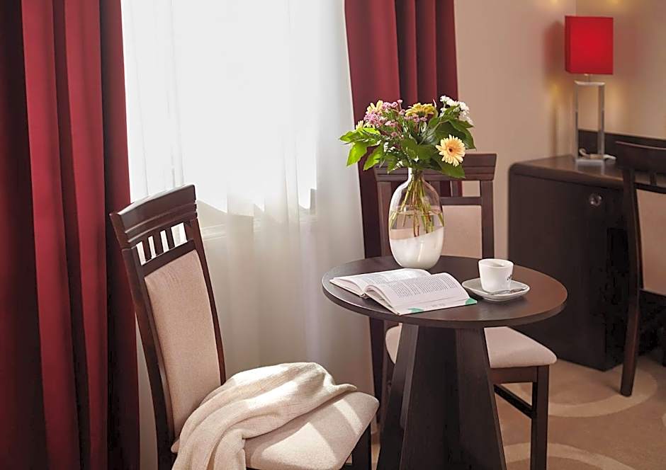 Hotel Picaro Żarska Wieś Południe A4 kierunek Polska