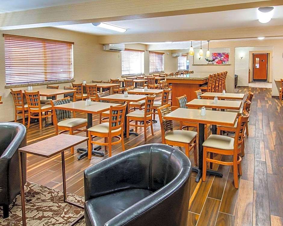Quality Inn Oakwood