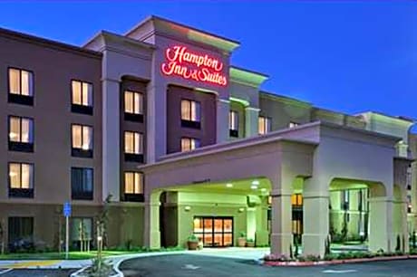 Hampton Inn & Suites Fresno - Northwest