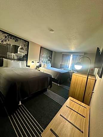 Queen Room with Two Queen Beds - Non-Smoking