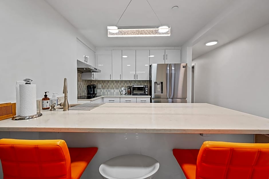 Upper East Side Luxury 3BR 2B 1700 square feet