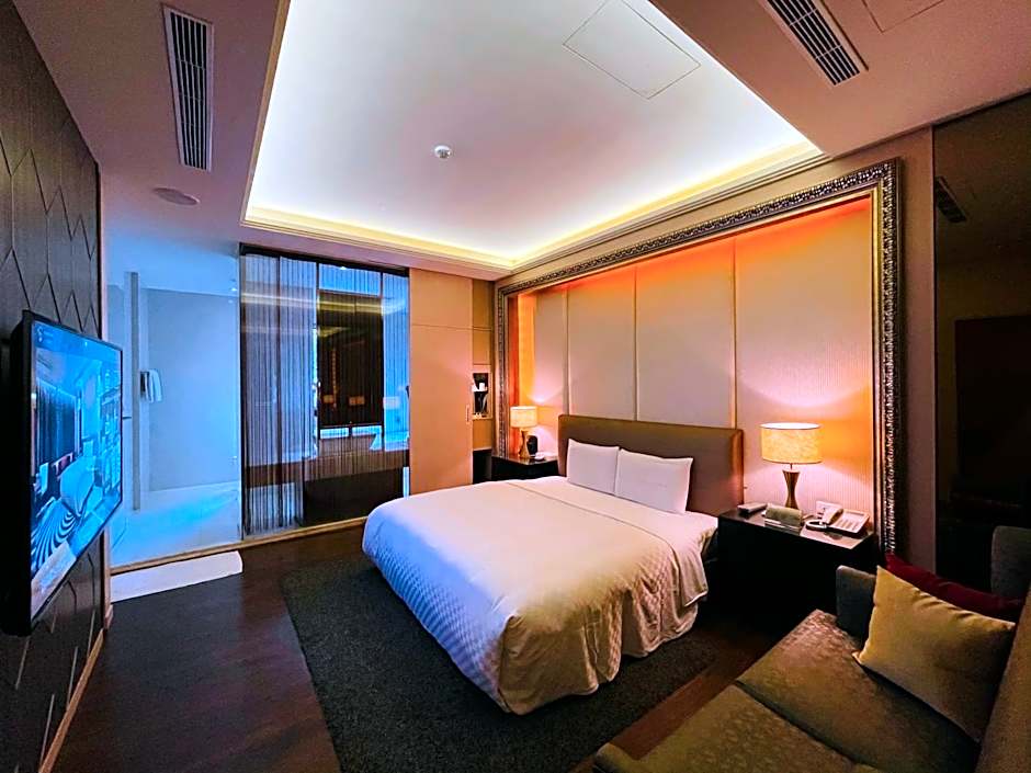 Photo 1 of 11 of Double Room (Check-in after 22:00)