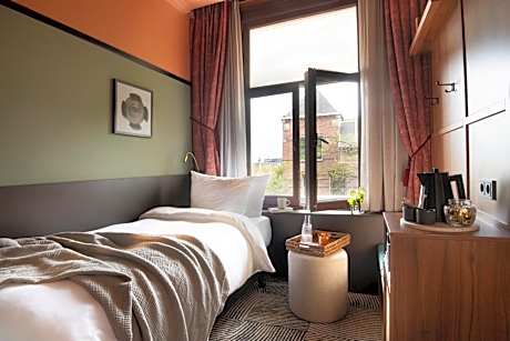 Snug Room 1 Single Bed