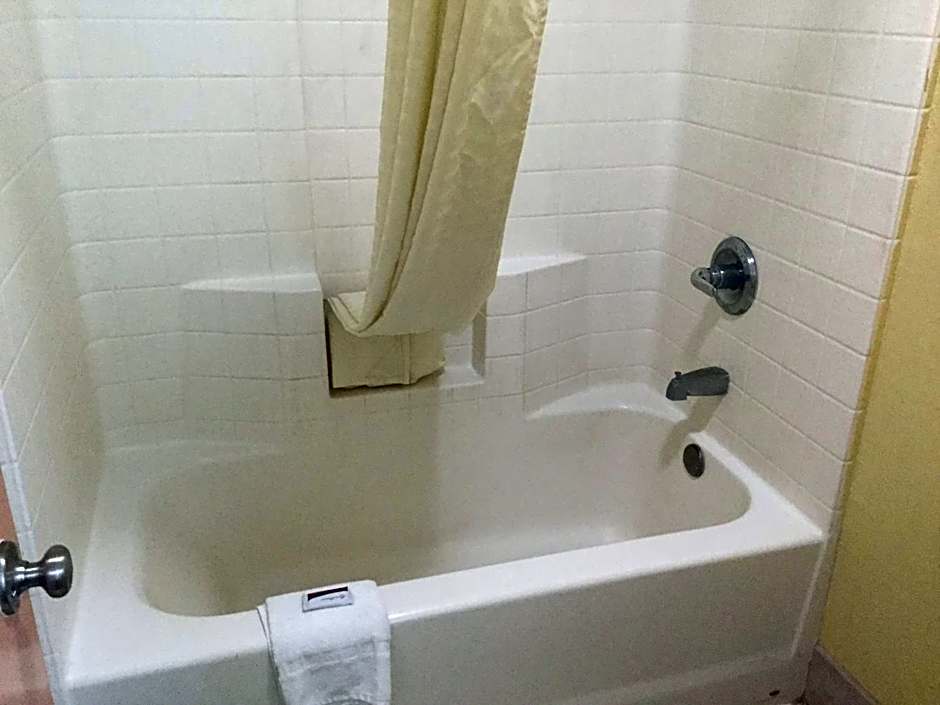 Luxury Inn and Suites Seaworld