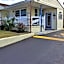 Plaza Motel