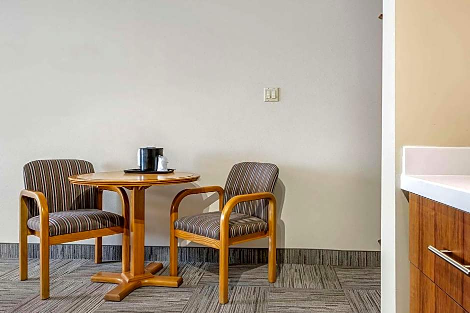 Quality Inn Airport