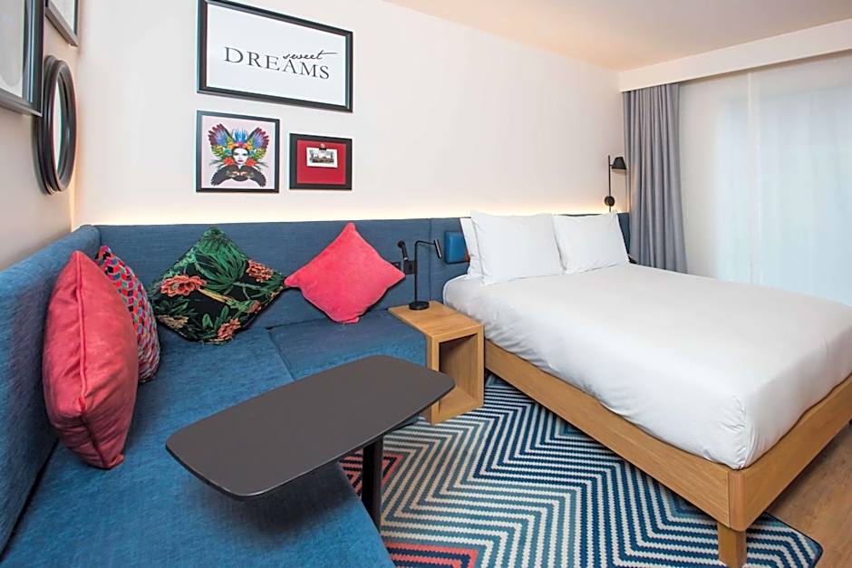 Hampton by Hilton London Park Royal