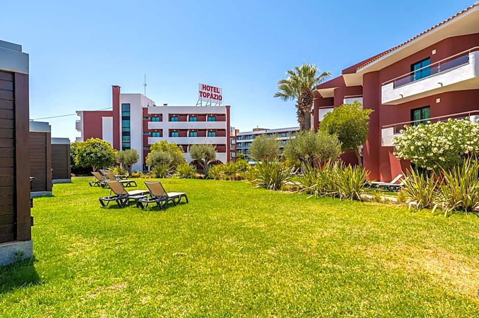 Topazio Vibe Beach Hotel & Apartments