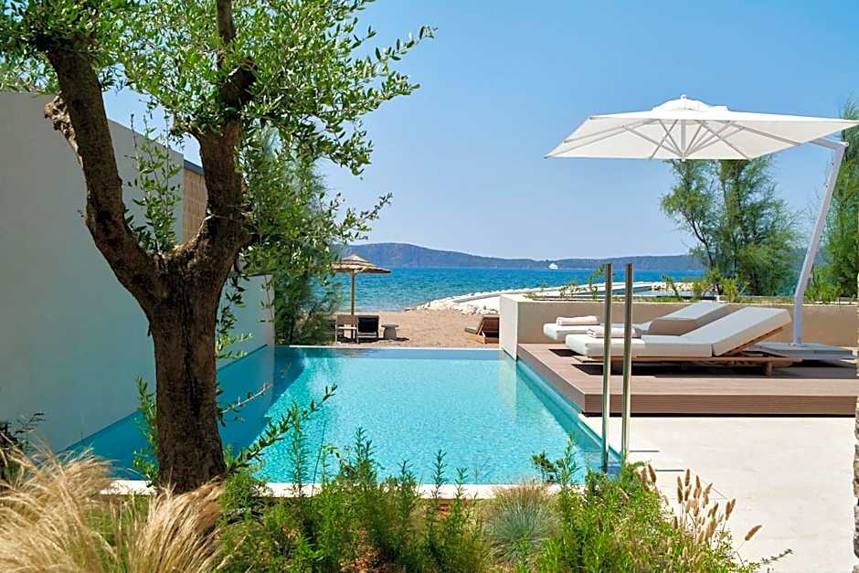 W Costa Navarino