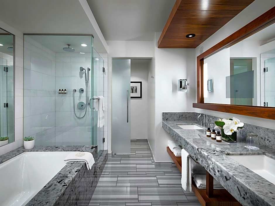Fairmont Pacific Rim