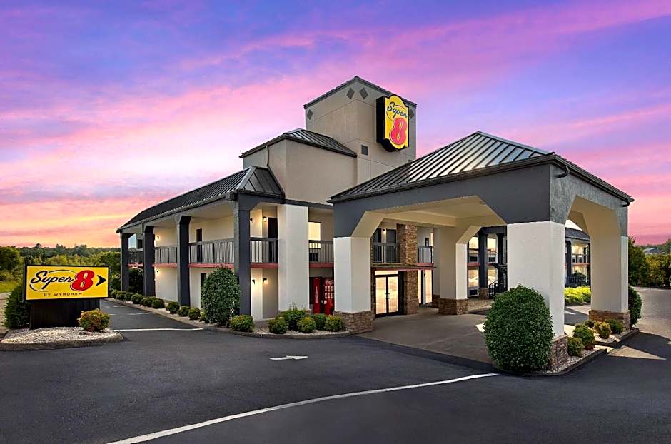 Super 8 by Wyndham Bulls Gap Greeneville Area