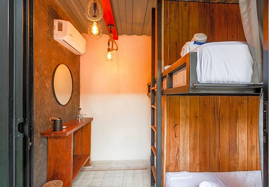 Meteora Stay & Coffeehouse Tulum