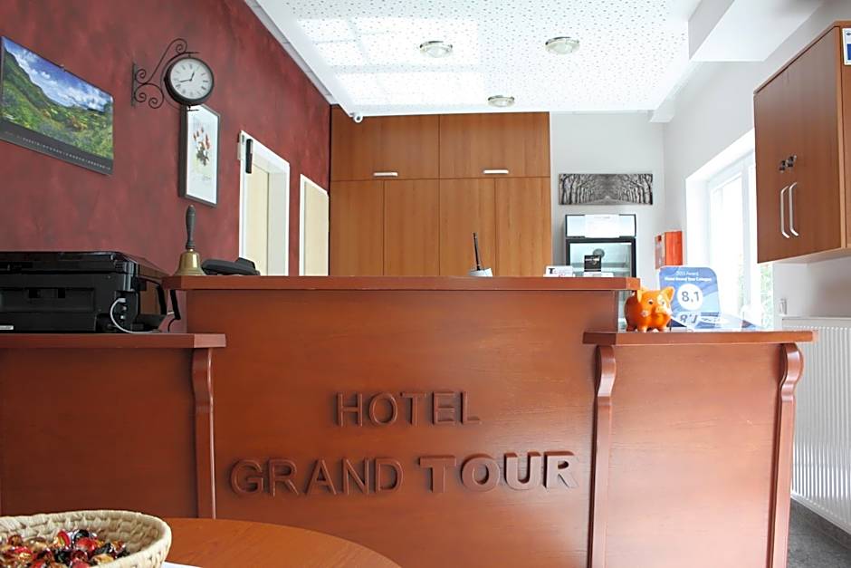 Hotel Grand Tour