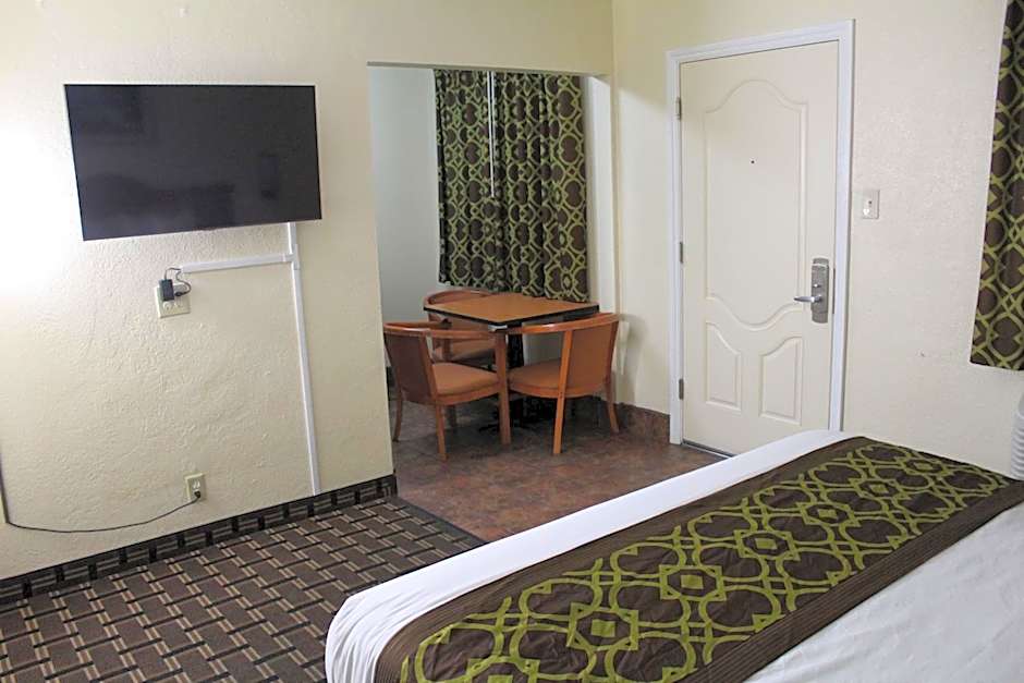 Riverside Inn & Suites Santa Cruz