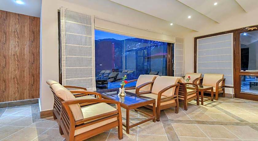 Hotel Snowcrests Manor