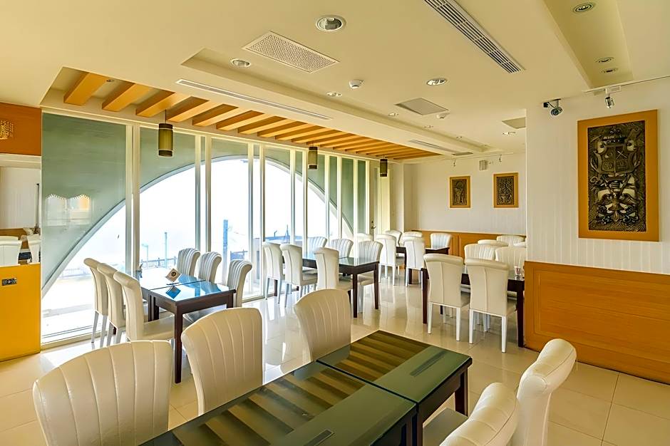 STARRISE LEISURE HOTEL