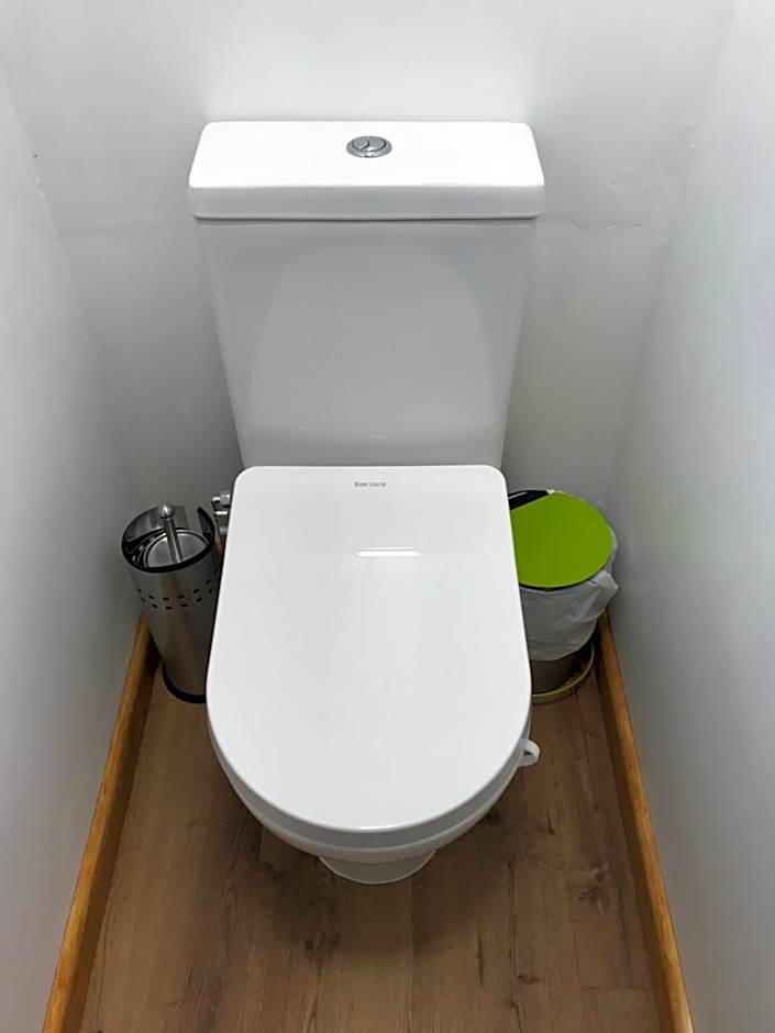 Cascades Motor Lodge