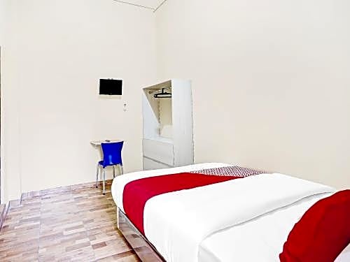 OYO 90286 Prenjak Syariah