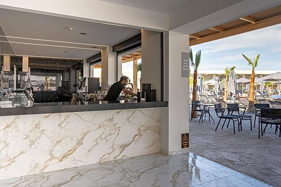 Caretta Paradise Resort & WaterPark