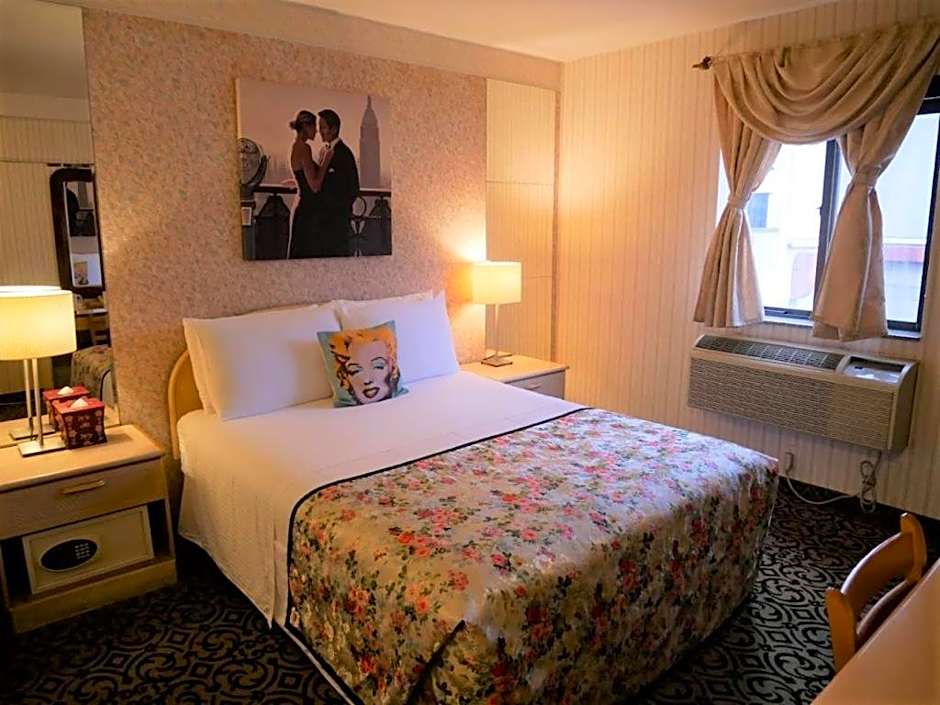 Flushing Central Hotel