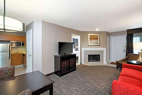 One-Bedroom Queen Suite with Two Queen Beds