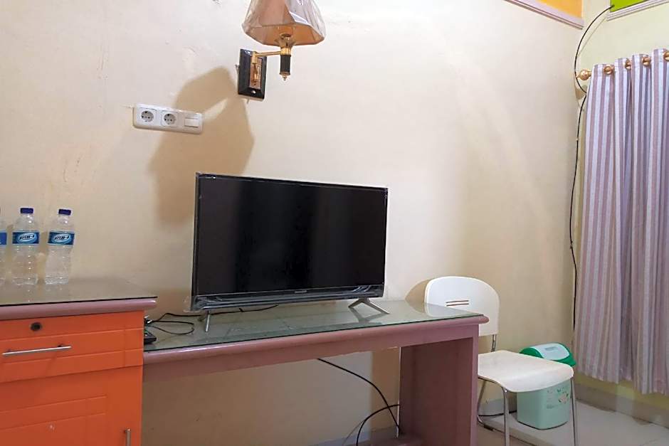 Hotel O Kost Nian Syariah Near SPBU Pertamina 74.91657 Mattirotasi Sidrap