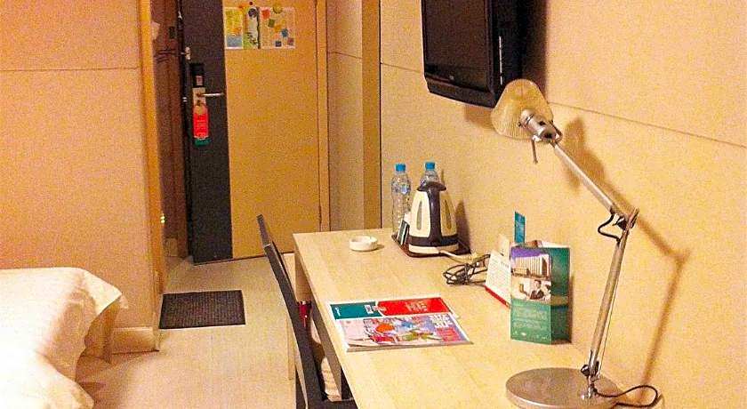 Jinjiang Inn Select Shijiazhuang Letai Center Ping'an Street Metro Station