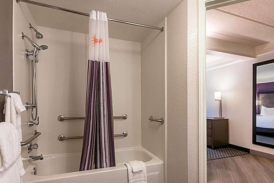 La Quinta Inn & Suites by Wyndham Atlanta Alpharetta