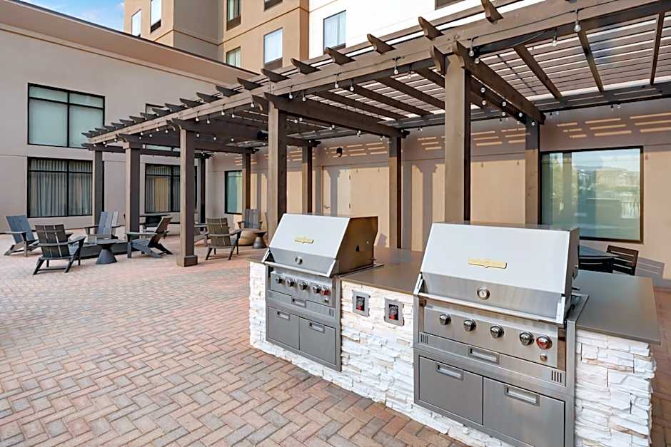 Homewood Suites By Hilton Midland