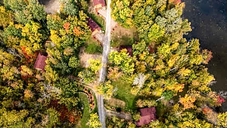 Lakepoint Cottage Resort