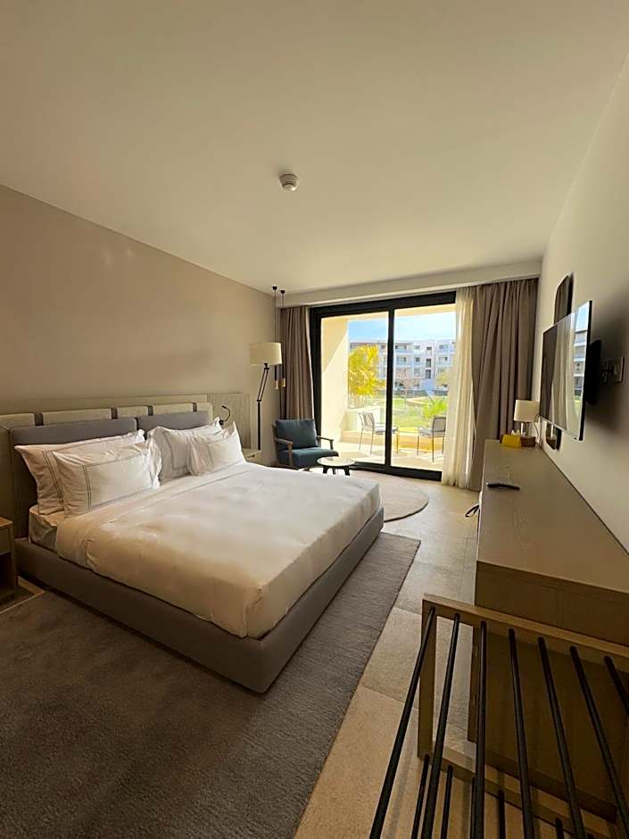 The G Einbay Golf Resort