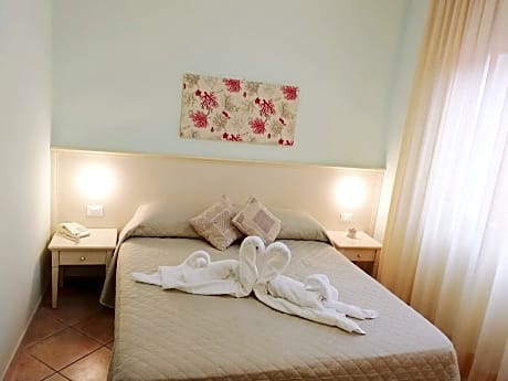 Double or Twin Room with Beach Package