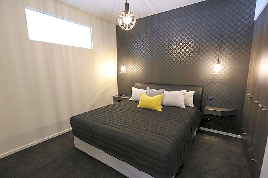 Indulge Apartments - CBD