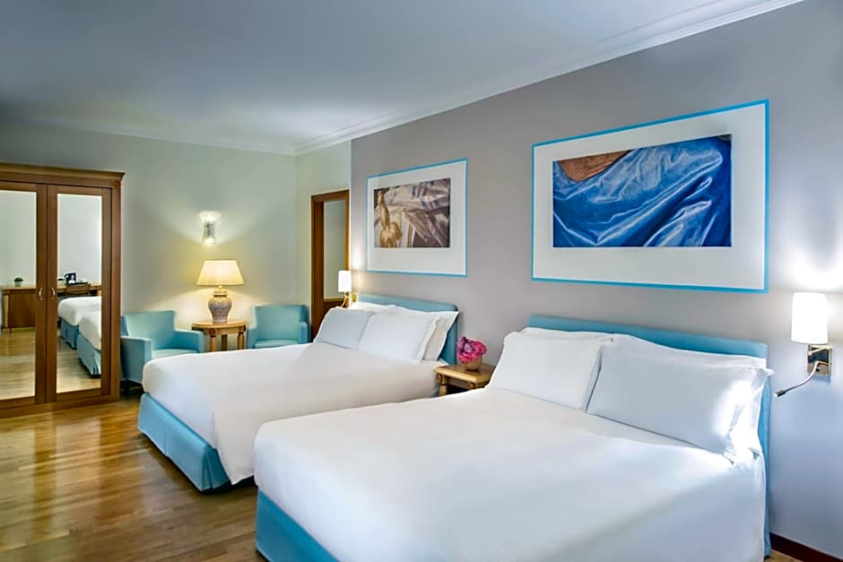 Renaissance Naples Hotel Mediterraneo