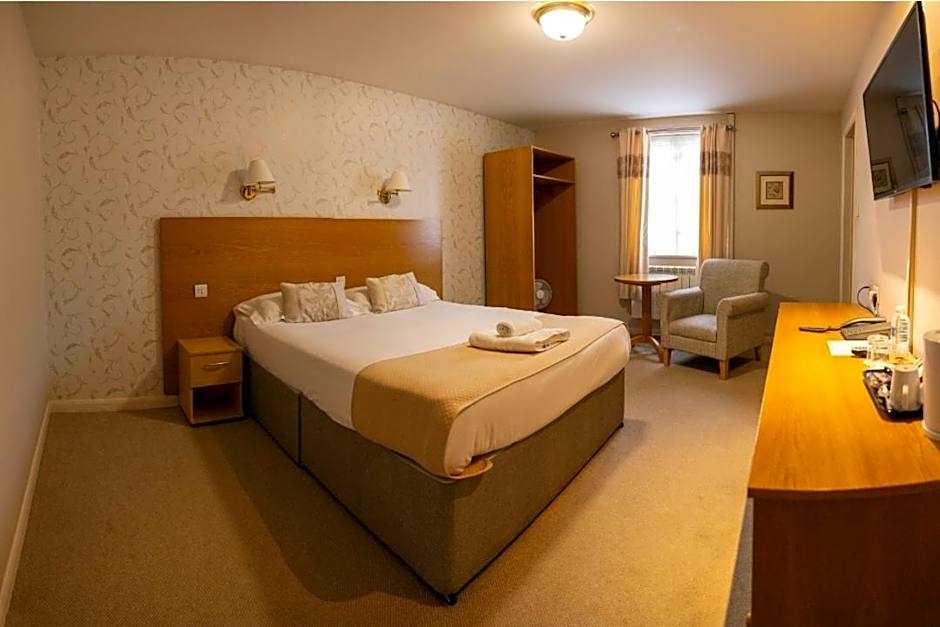 Sturdy`s Castle - Historic Coaching Inn near Blenheim Palace, Oxfordshire