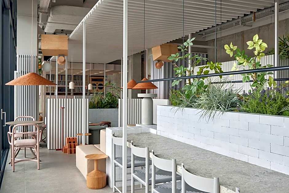 Locke at East Side Gallery