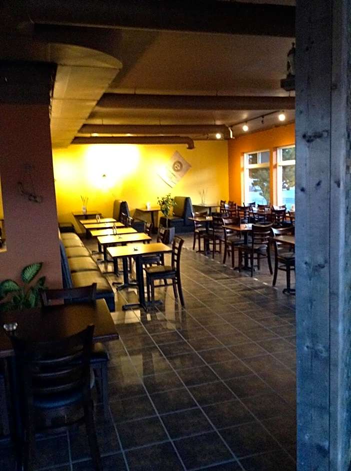 Super 8 by Wyndham West Kelowna BC